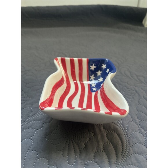 Chips & Dip Serving Bowl Americana Stars and Stripes Boston Warehouse CO. 6x4x2” - Picture 4 of 7